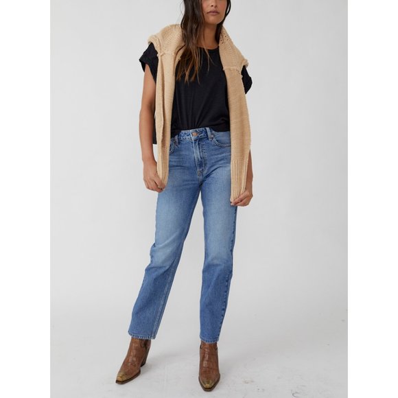 🎉LAST CHANCE🎉 FREE PEOPLE Pacifica Straight Leg Jeans / Mid Blue - Picture 6 of 7